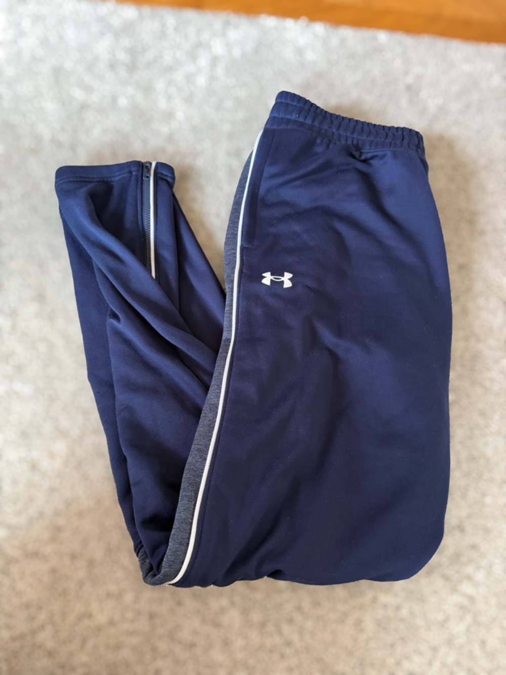 Under Armour Women's Warm-Up Pants in navy blue -track pants -Medium Tall